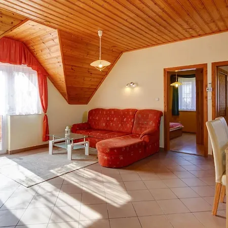 5 Apartment Heviz