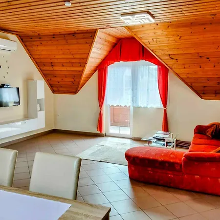 5 Apartment Heviz